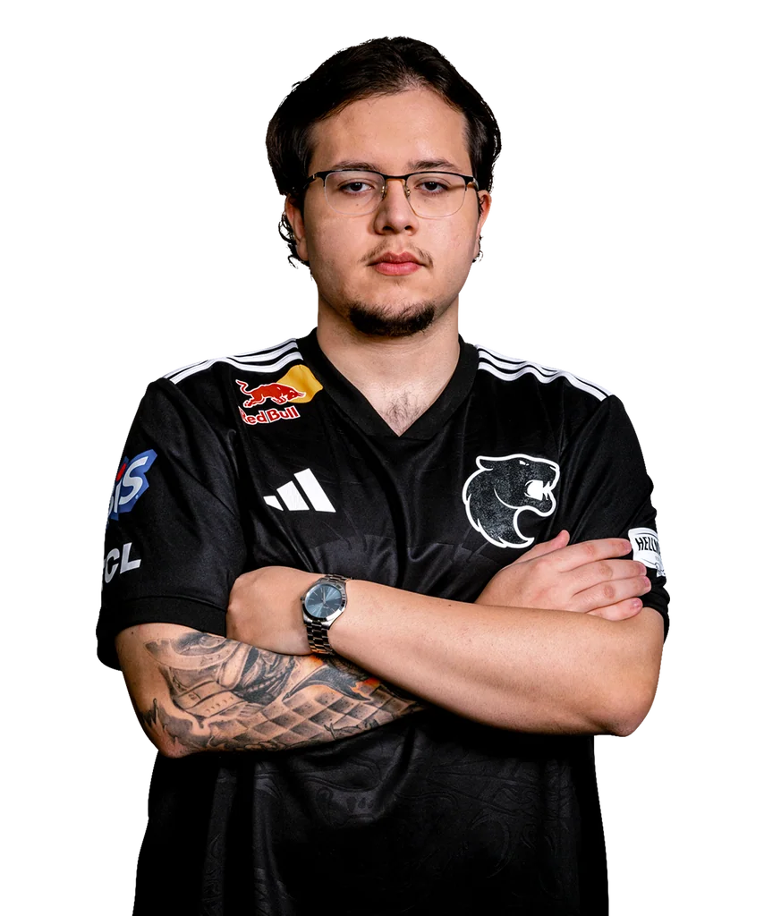 Arthur Araujo (artziN)